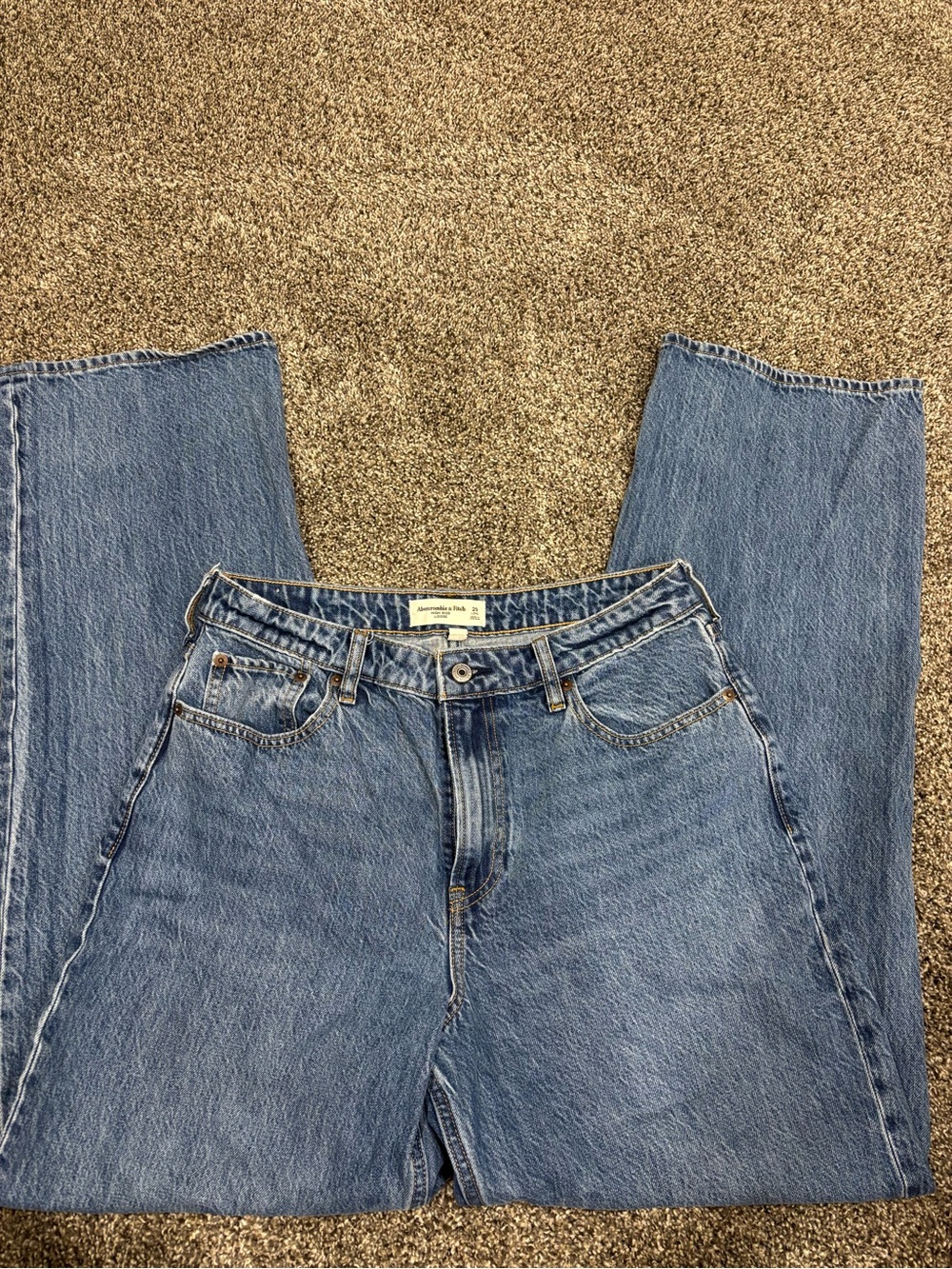 Abercrombie & Fitch Women's High Rise Loose Jeans- Size 29L